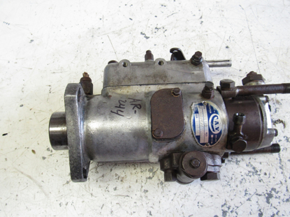 Picture of Bobcat 6598656 Fuel Injection Pump off Perkins 4.154 Engine CAV 3248F440 PS61/850/2/2660