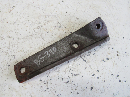Picture of Allis Chalmers 72090286 RH Right 3 Point Stibilizer Sway Chain Bracket AC Fiat
