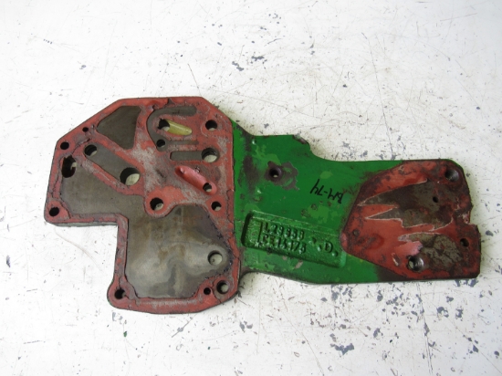Picture of John Deere AL23114 Power Shaft Clutch Valve Cover L28658