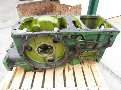 Picture of John Deere AR89208 Transmission Differential Case Housing R68465