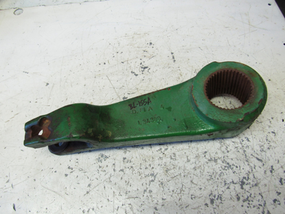 Picture of John Deere L34386 Upper 3 Point Lift Arm