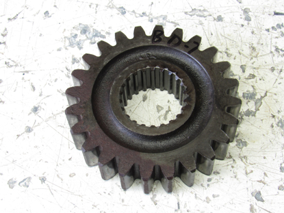 Picture of Kubota 35260-23120 Gear 24T