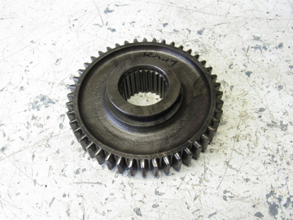 Picture of Kubota 35260-21730 Gear 44T