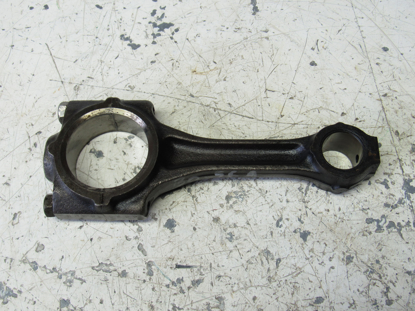 Picture of Kubota 15521-22010 Connecting Rod 15471-22012 15471-22013
