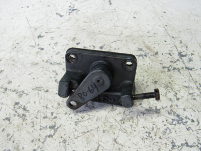 Picture of Kubota 15521-57702 15521-51650 Fuel Stop Lever Injection Pump Cover H1550-57700