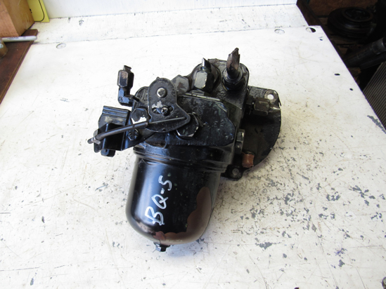 Picture of Massey Ferguson 3814334M93 Hydraulic Oil Filter Head Housing Side Cover 3800350M91 3901460M91 3808597M91 3900701M96