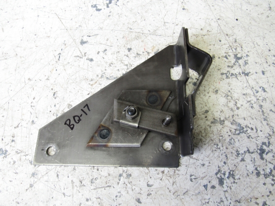 Picture of Massey Ferguson 1661617M91 3 Point Linkage Bracket 1869104M91