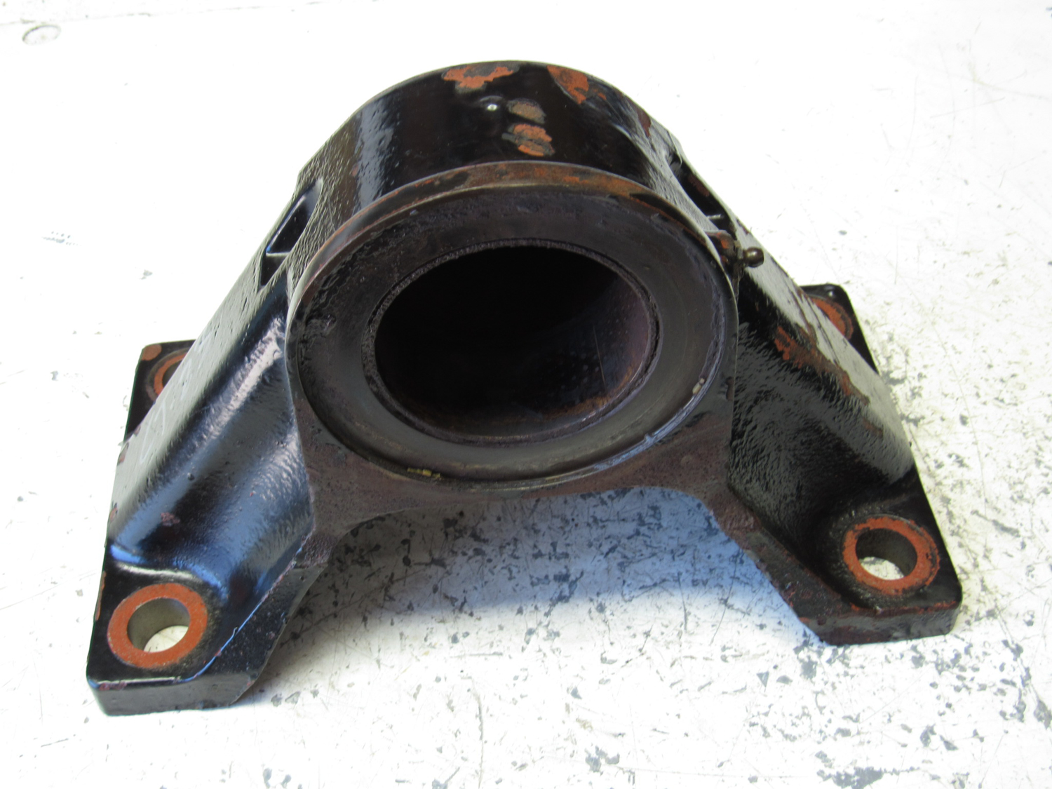 Eastern Triangle Enterprises LLC EStore. Massey Ferguson 3810629P92 Front Axle Bearing Carrier