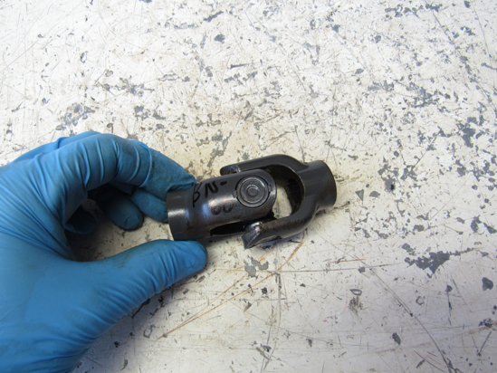 Picture of Kubota 6C040-41330 Steering Shaft Universal Joint