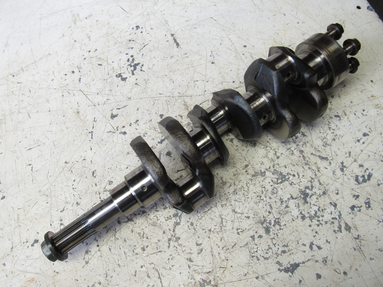 1 個クランクシャフトクボタ D722 エンジンクランクシャフト 16861