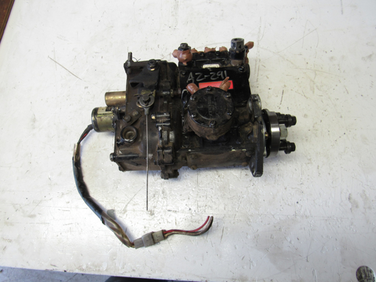 Picture of John Deere Fuel Injection Pump Yanmar 3TNE82A 719924-51450 off 3215B