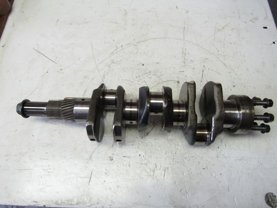 Picture of Kubota 16261-23013 Crankshaft to certain D1105-E engine 16261-23012 16261-23010