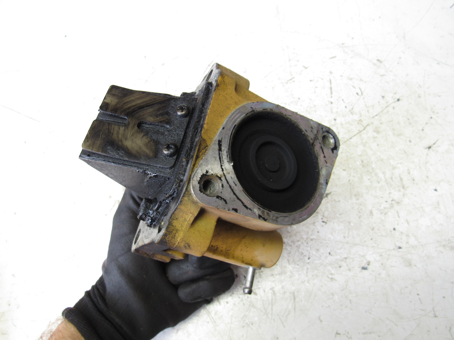 Eastern Triangle Enterprises LLC EStore. Caterpillar Cat 4360825 EGR Valve to certain C3.3B