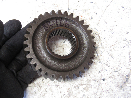 Picture of Kubota 35110-21710 Gear 32T