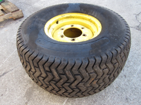 Picture of Carlisle Ultra Trac 26.5x14.00-12 Tire & Rim off John Deere 7500 7700 8500 8700