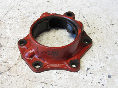 Picture of Ditch Witch 501-428 Transmission Rear Bearing Retainer Housing