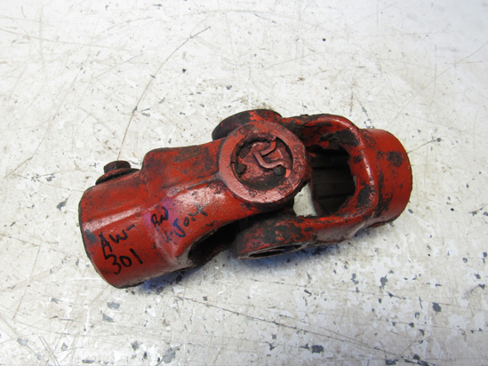 Picture of Drive Shaft Yoke 180-711 180-768 Ditch Witch R40 Trencher