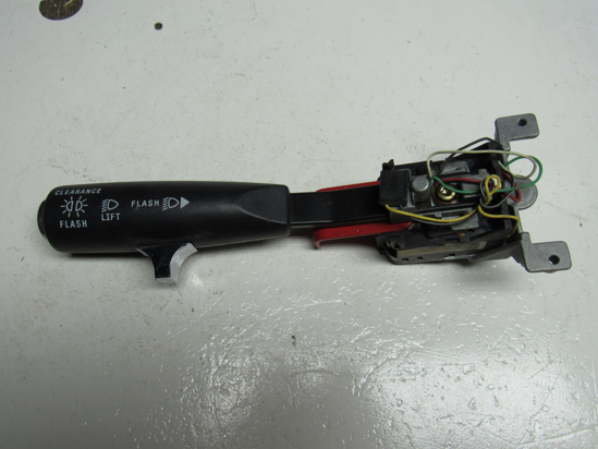 Picture of Unused Old Stock Genuine Mack 1MR575A Turn Signal Switch