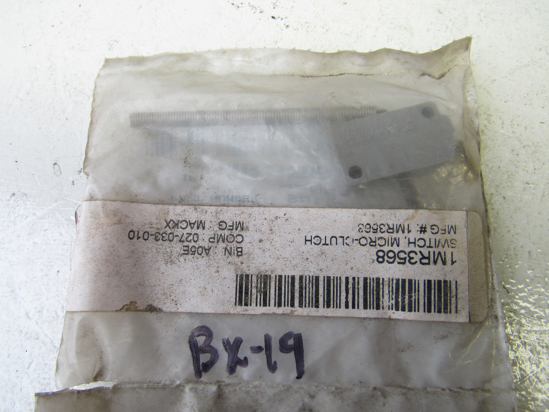 Picture of Unused Old Stock Mack 1MR3568 1MR3568A Switch