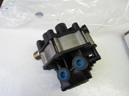 Picture of Unused Old Stock 5396-KN28601 Brake Valve KN28601