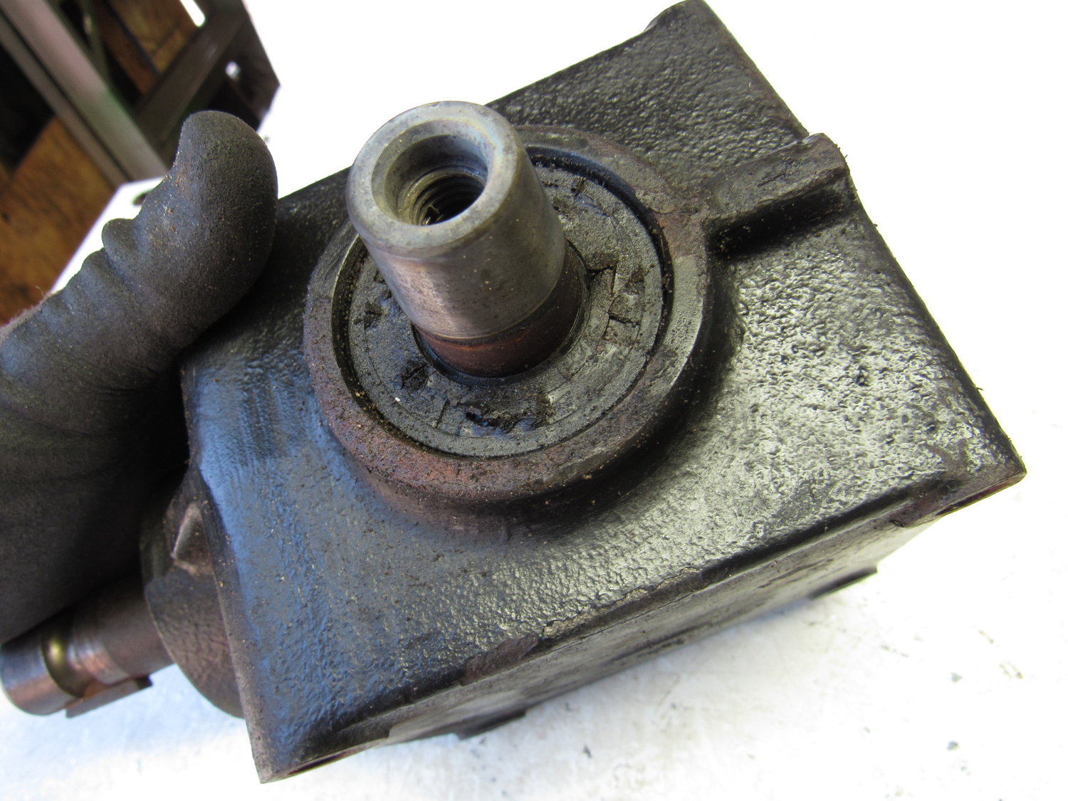 Eastern Triangle Enterprises LLC EStore. John Deere DE19724 Mower Deck