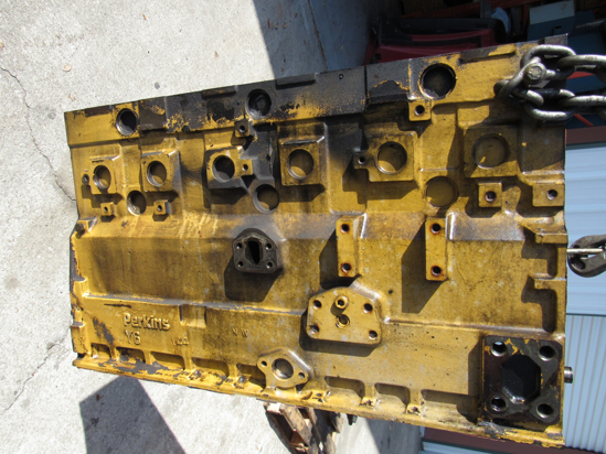 Picture of Cat Caterpiller 6I-4280 6I-4279 Cylinder Block Crankcase 3056 Industrial Engine 1ML 6I-2222 6I4280 6I5279