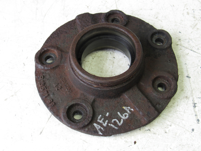 Picture of Vicon B1357086 Cutterbar Bearing Housing Hub Flange B1357186