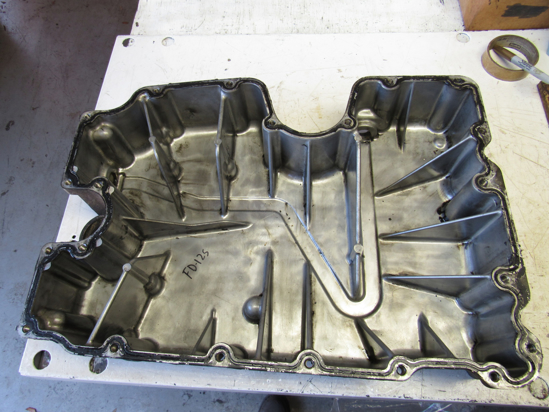 Picture of Oil Pan off 2002 Isuzu D201 ThermoKing Diesel Engine