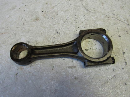 Picture of Connecting Rod off Yanmar 4TNE86-ETK Thermo King TK486E