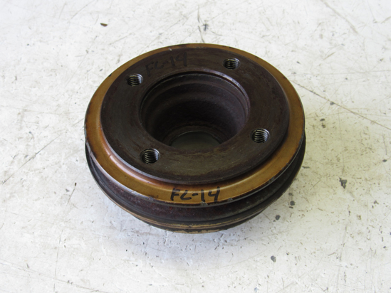 Picture of Crankshaft Pulley off Yanmar 4TNE86 Thermo King TK486EH