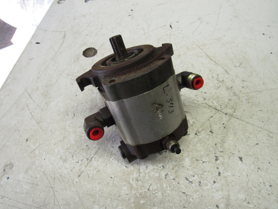 Picture of Toro 108-1447 Hydraulic Reel Motor 5500D 6500D 6700D Mower 98-9999 120-6272 92-7387