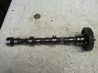 Picture of Camshaft & Timing Gear off 2005 Kubota D1105-T-ES Toro 99-8362 108-1403 98-9512