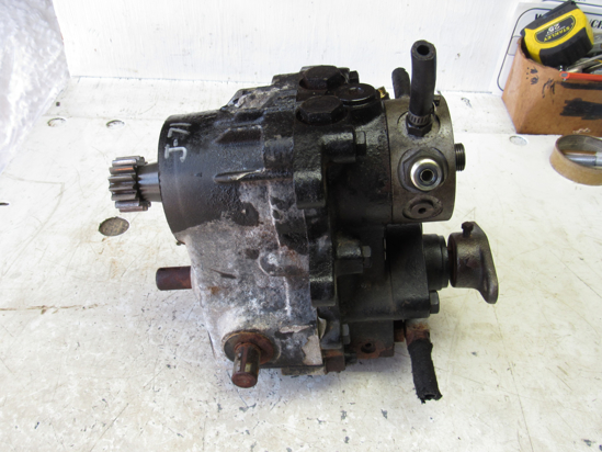 Picture of Toro 108-1355 Transmission Hydrostatic Pump Motor 3280D 117-0849