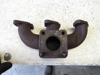 Picture of Exhaust Manifold off 2006 Kubota D1105-ES02 Toro 107-9093