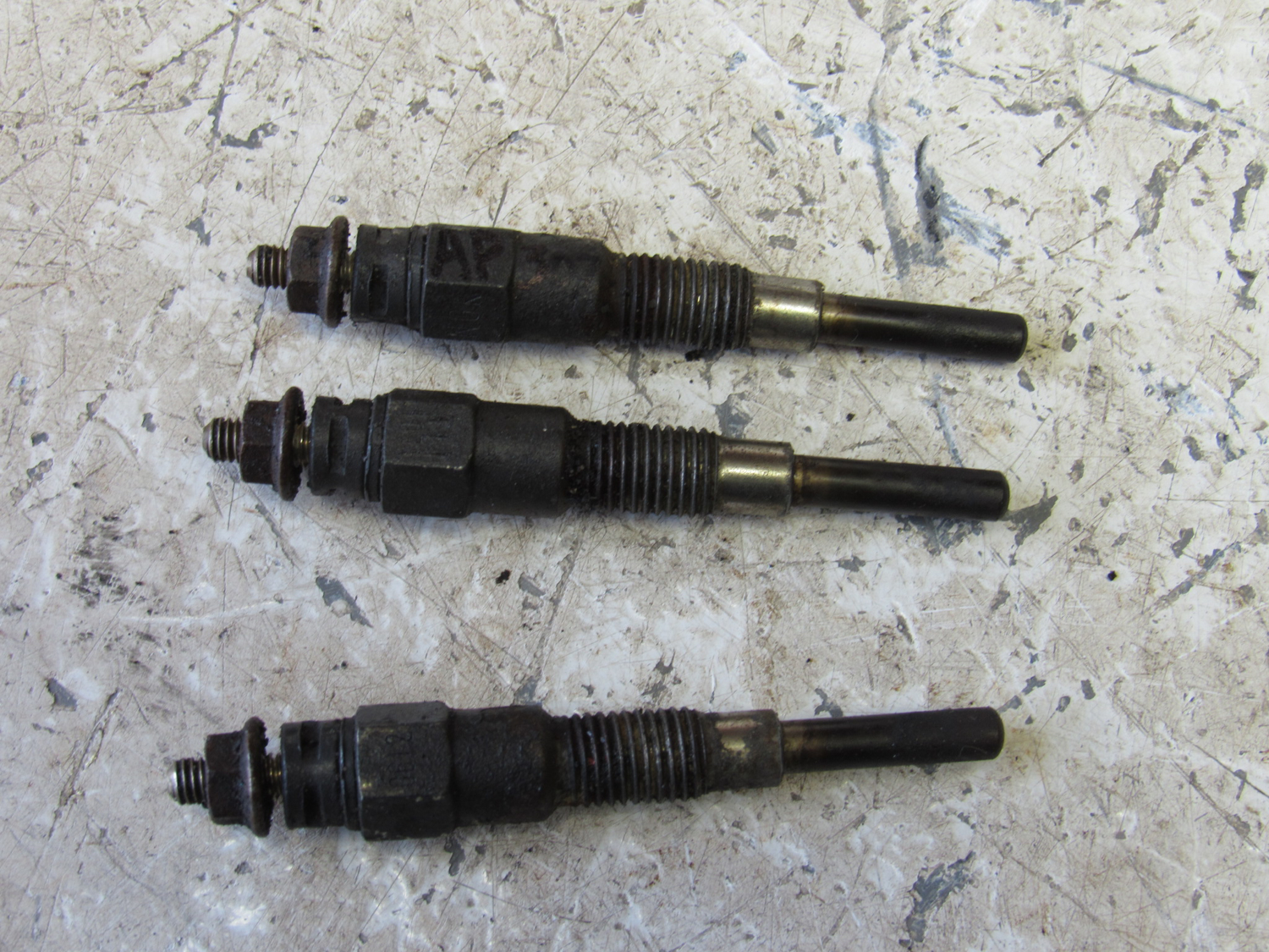 Eastern Triangle Enterprises LLC EStore. 3 Glow Plugs Kubota D1105 Diesel Engine Toro 989695