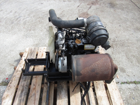Picture of 2000 Yanmar 3TNE68C Diesel Engine Motor 18HP 2914Hours