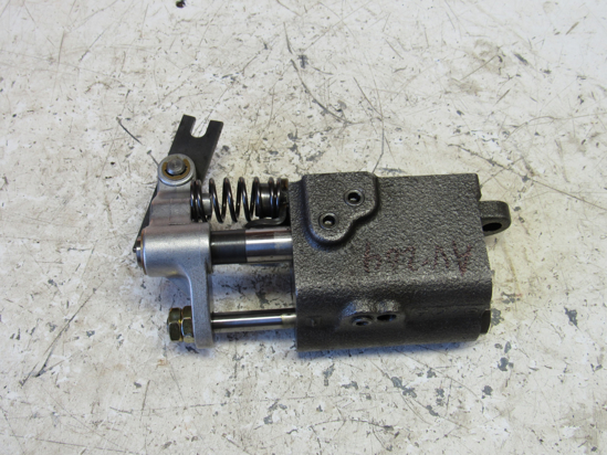 Picture of Kubota 6C040-36204 Hydraulic Lift Cylinder Rockshaft Control Valve YR689-00103