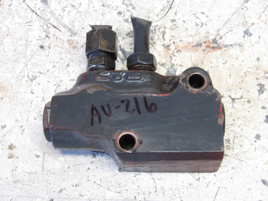 Picture of Kubota 6C040-36100 Hydraulic Valve