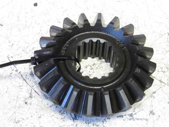 Picture of John Deere R74868 Differential Bevel Gear