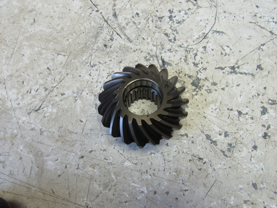 Picture of Kubota 3C361-82270 Hydraulic Pump Drive Bevel Gear 19T