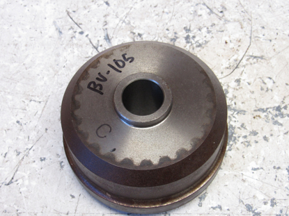 Picture of Crankshaft Output Flange off 2004 Deutz F3L2011 Engine in Vermeer RT450 Trencher