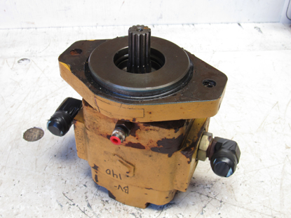 Picture of Vermeer 255588001 Hydraulic Motor off VP450 Vibratory Plow