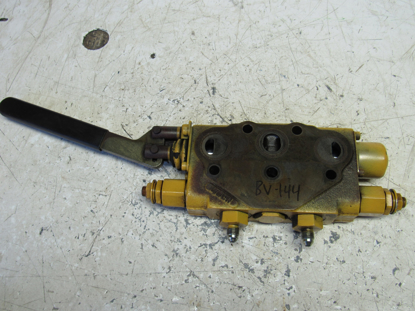 Picture of Vermeer 210456003 Hydraulic Valve off RT450 Trencher