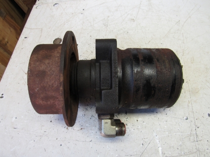 Picture of John Deere TCA17739 Hydraulic Drive Wheel Motor 737 757 777 797 8000E 7200 7400 8400 Mower