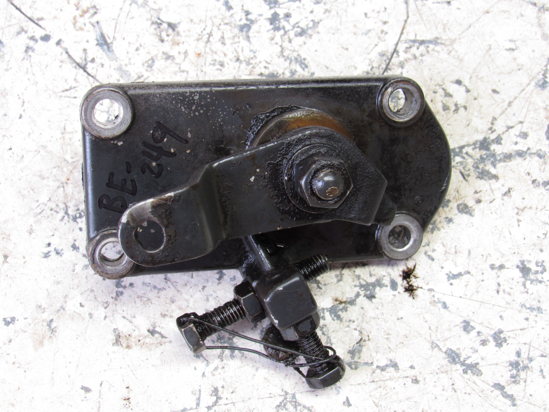 Picture of Kubota 15521-57115 15469-57150 15601-56020 Speed Control Plate Lever Assy D1403 D1503