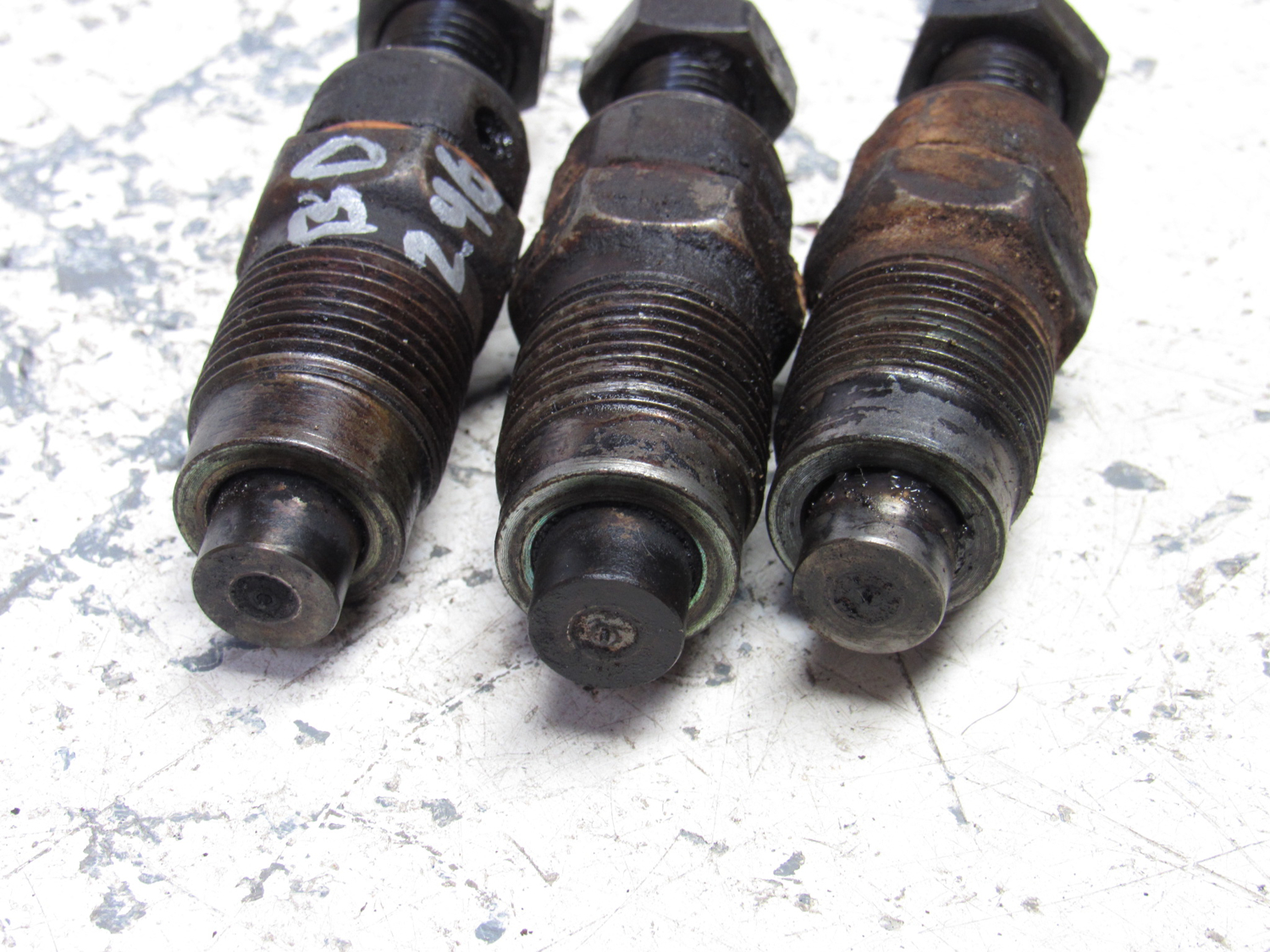 Eastern Triangle Enterprises LLC EStore. 3 Kubota Fuel Injectors