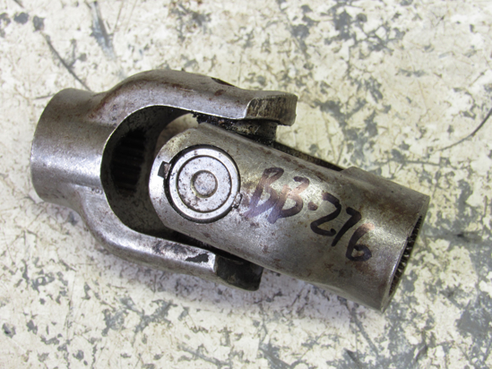 Picture of Kubota 6C042-41330 Steering Column U Joint