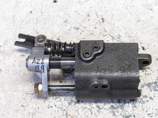 Picture of Kubota 6C040-36203 Hydraulic Lift Cylinder Rockshaft Control Valve YR689-00103