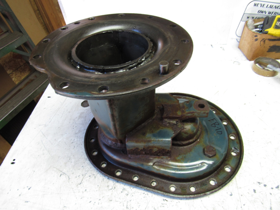 Picture of Kubota 35260-27310 RH Right Axle Case Housing