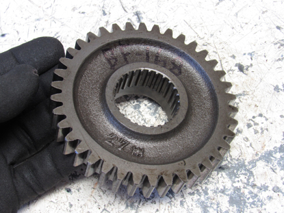 Picture of Kubota 35260-21720 Gear 38T